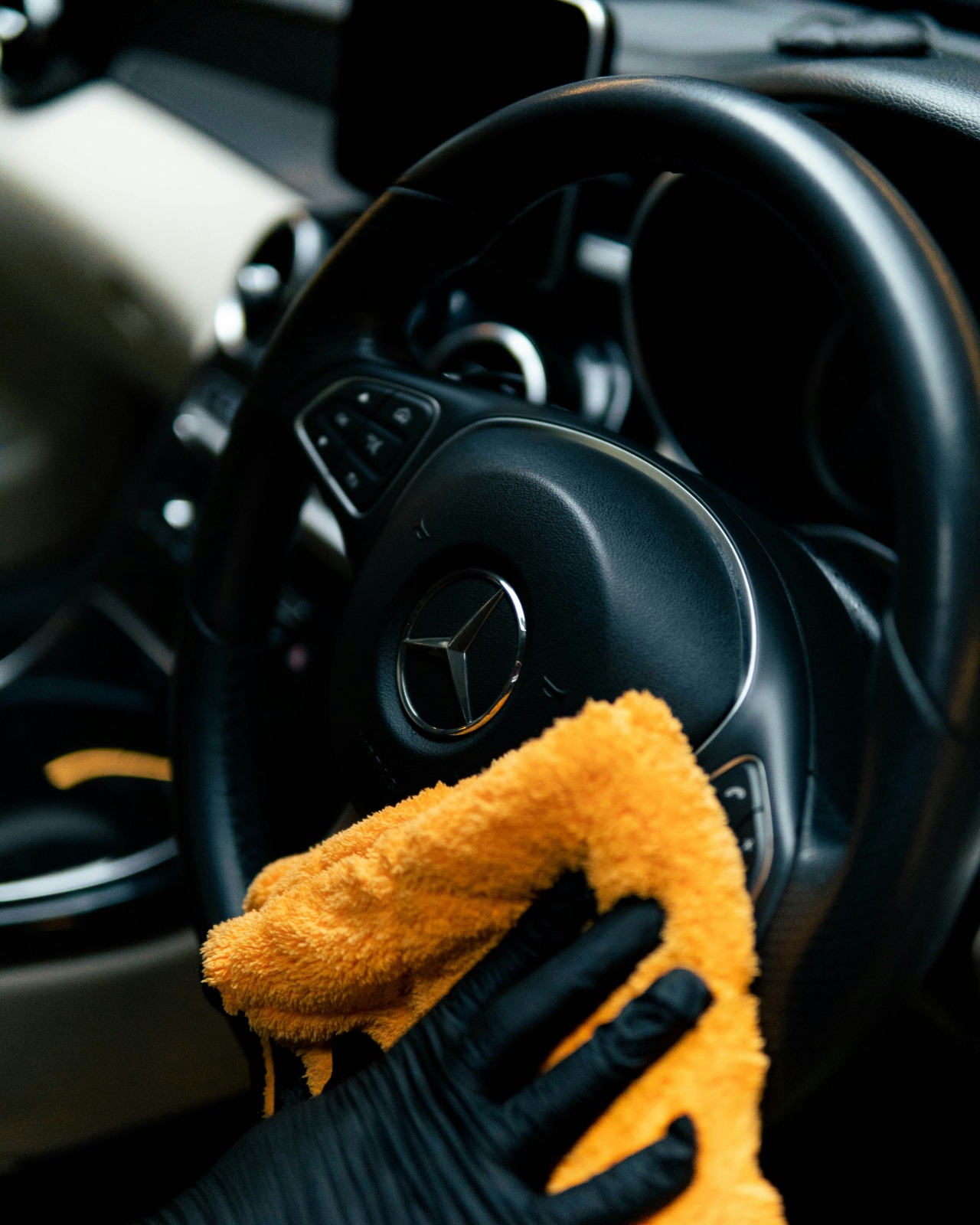 DETAILING INTERIOR